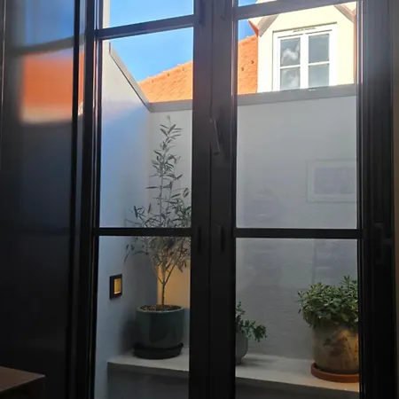 Maison Boheme - The Seaside Apartment *